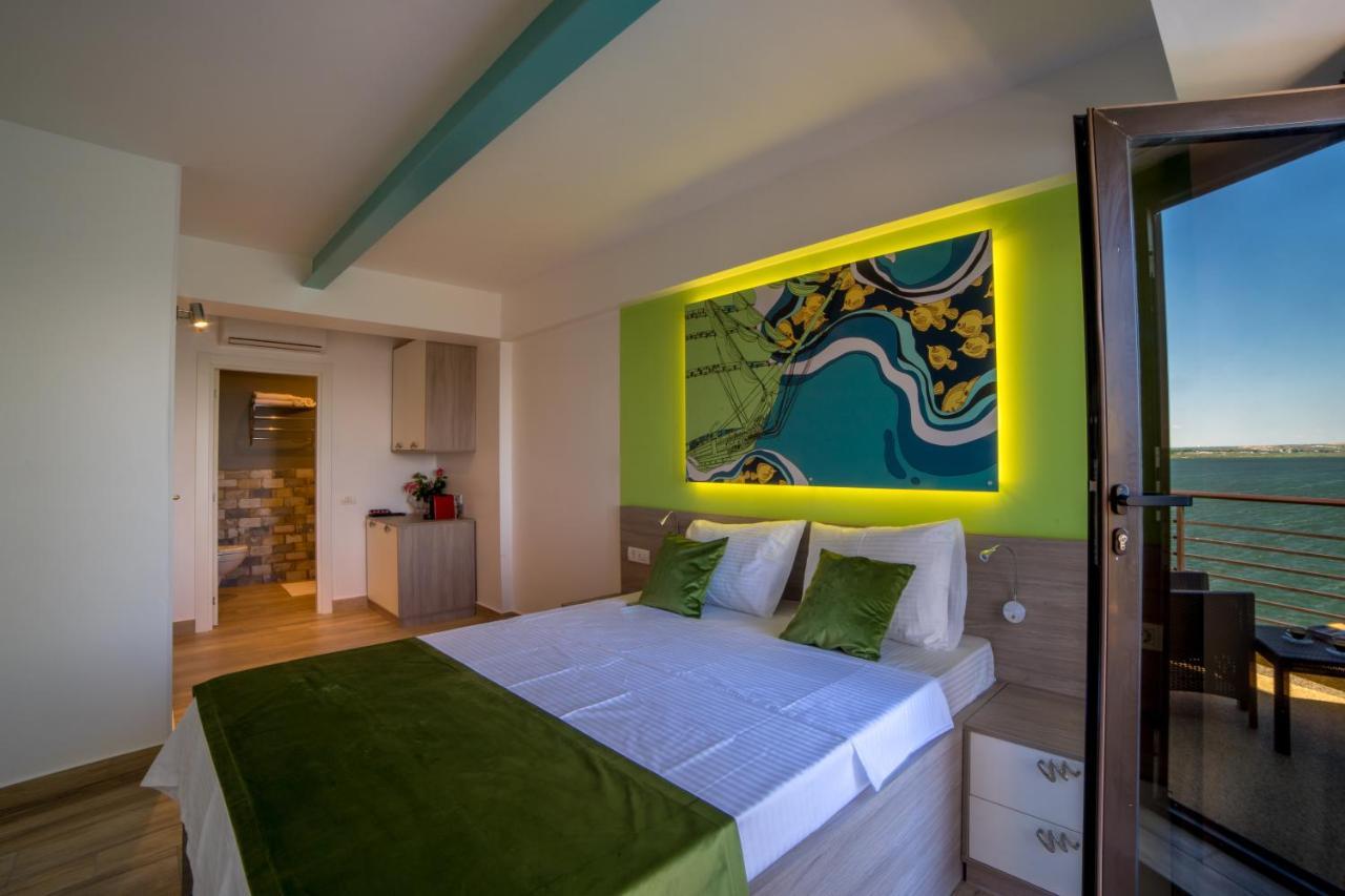 Lake Boutique Apartments & Rooms Мамая Екстер'єр фото