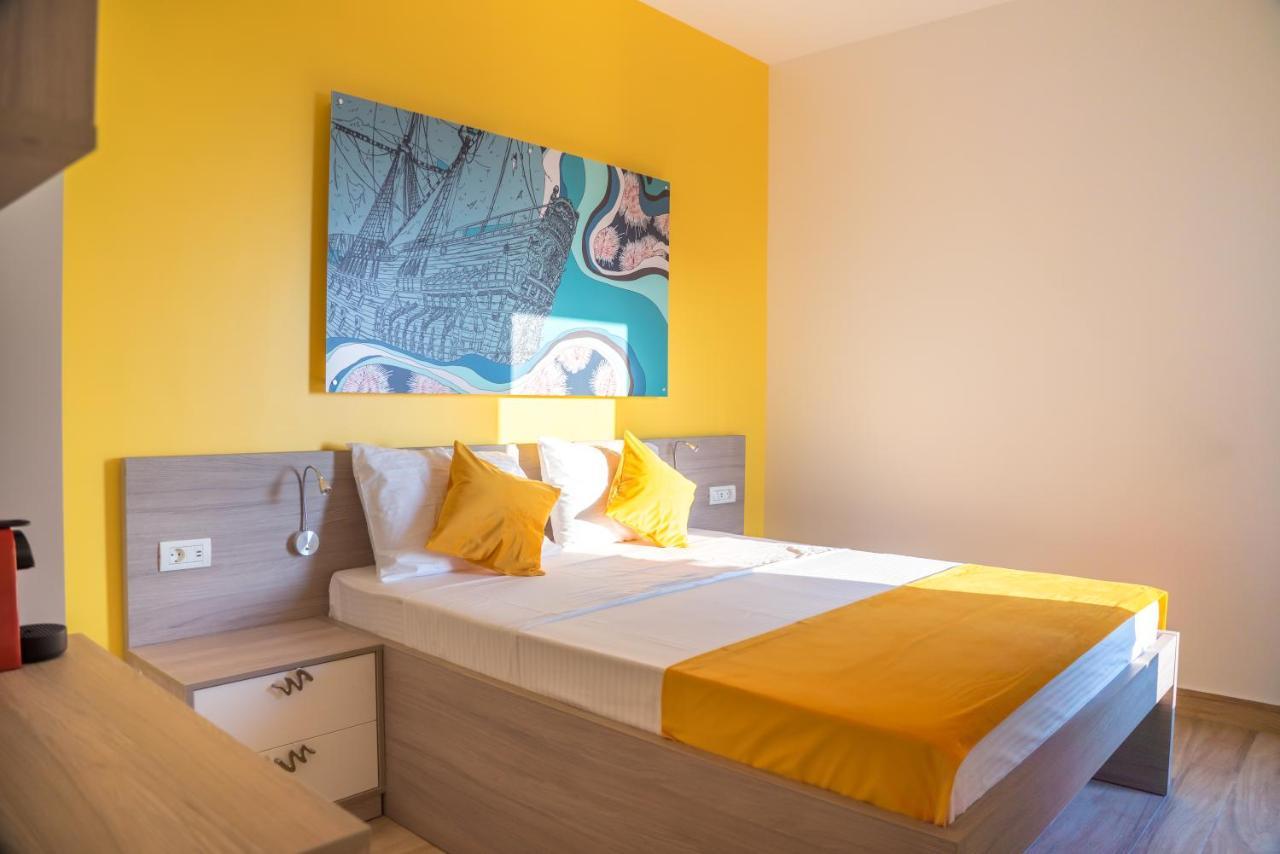 Lake Boutique Apartments & Rooms Мамая Екстер'єр фото